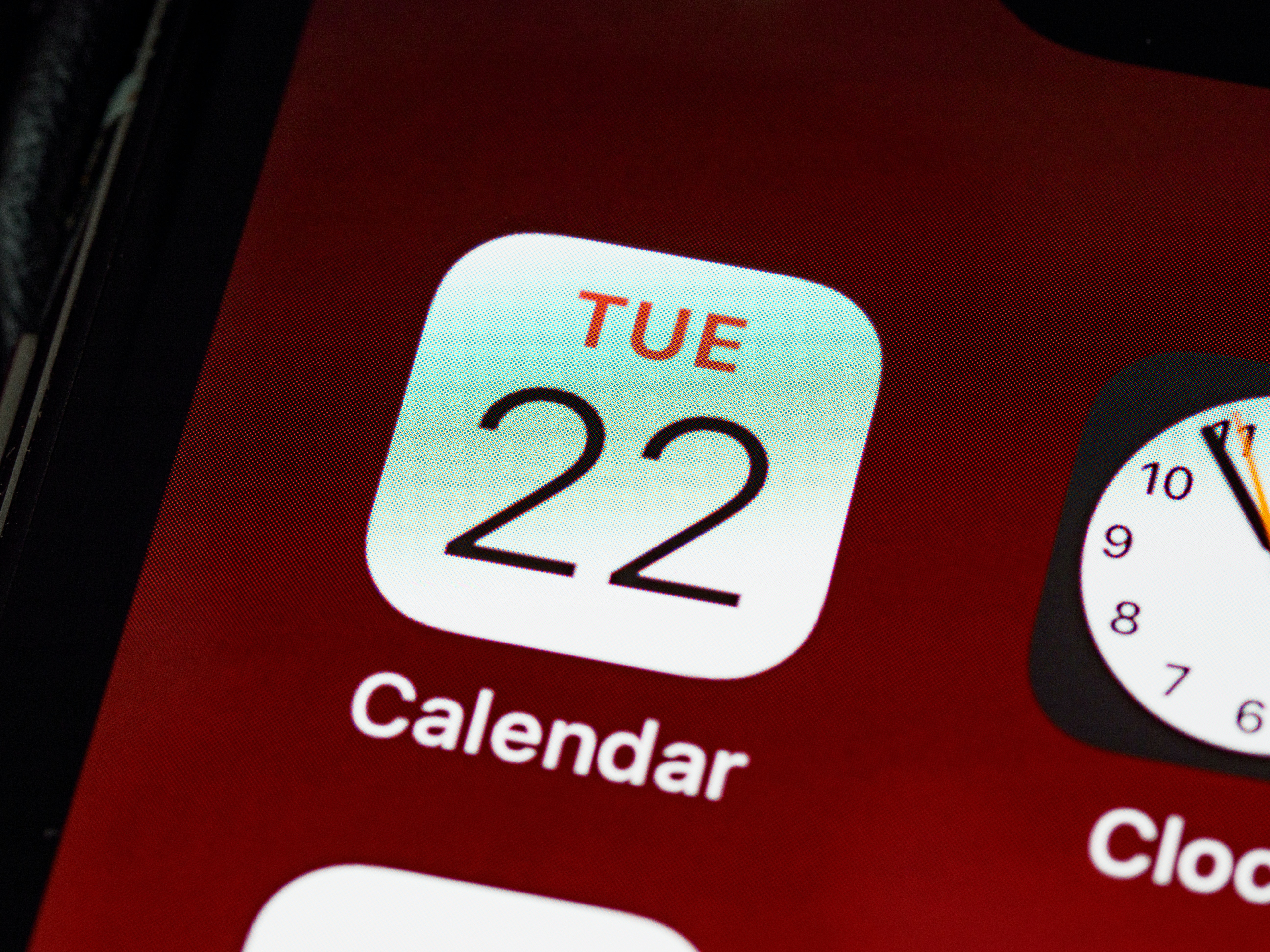 Kalender App-Icon auf Handyscreen